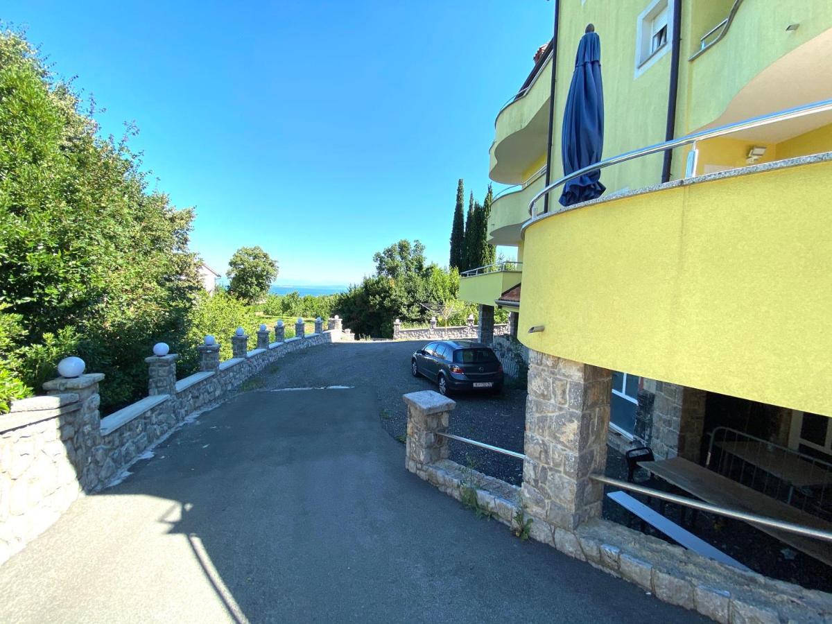 Apartments Mrkonja Matulji Exterior photo